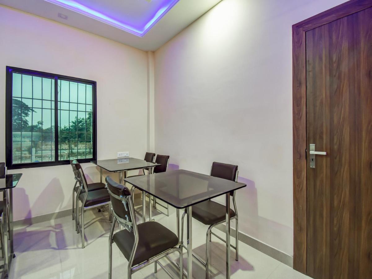 Oyo 79654 Pacific Hotel Jharsuguda Εξωτερικό φωτογραφία